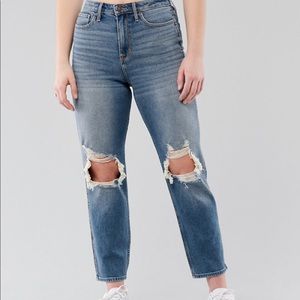curvy ultra high rise mom jeans from hollister